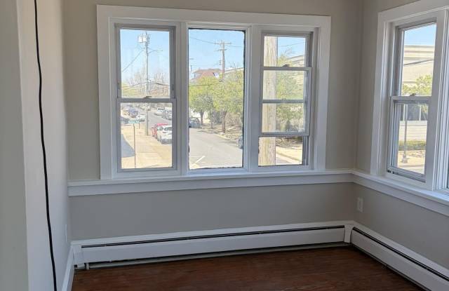 6750 Ventnor Ave Gallery 4