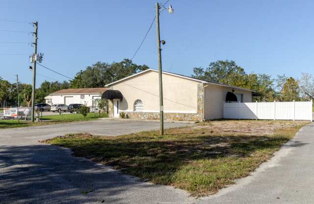 18837 Old Shady Hills Rd Gallery 4