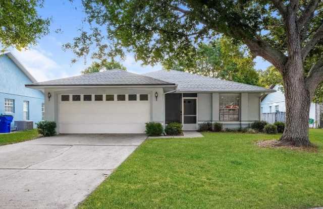 1504 Reade Cir photos photos