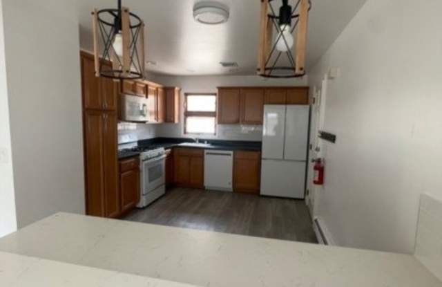 27 Vreeland St photos photos
