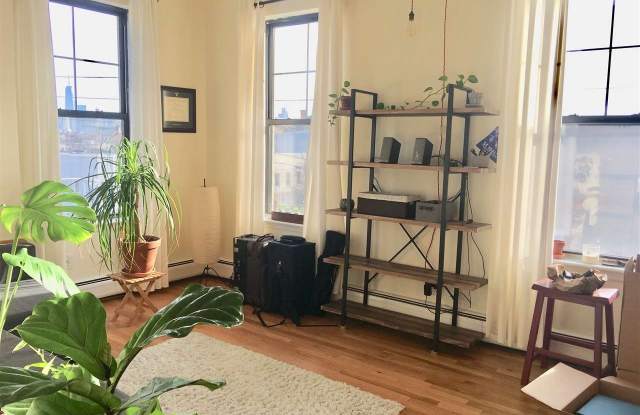 86 SOUTH ST photos photos