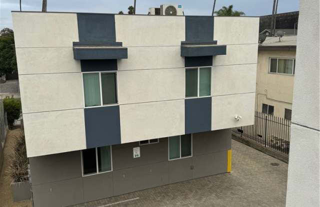 621 N Normandie Avenue 1/2 photos photos