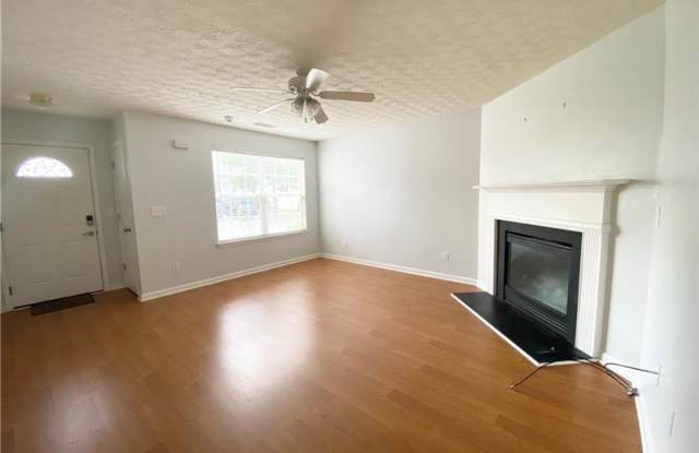 388 Springbottom Court Gallery 3