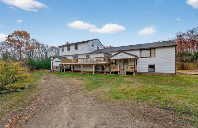 132 Furnace Avenue - 132 Furnace Avenue, Stafford Springs, CT 06076