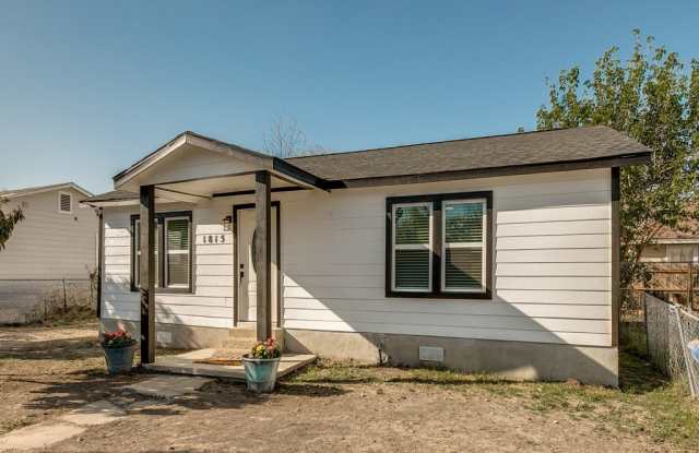 1815 Mayfield Blvd photos photos