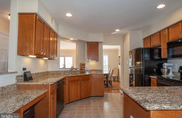 6615 SKY BLUE CT Gallery 2