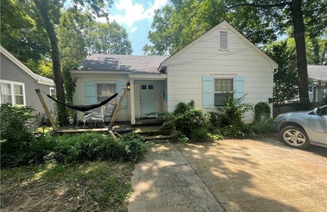 121 Boles  ST Unit #B - 121 West Boles Street, Fayetteville, AR 72701