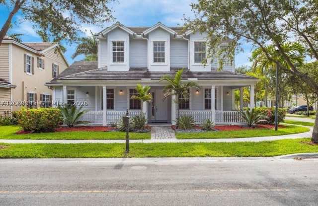 4762 Lakeside Ter Gallery 1