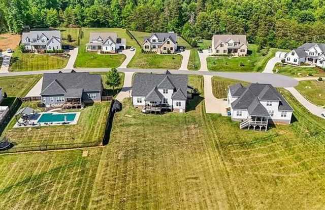 7105 Rae Farms Way Gallery 4