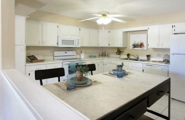 Alpine Village Apartments Gallery 4