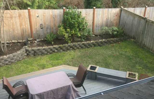 6194 Wynoochee Ln NE Gallery 2