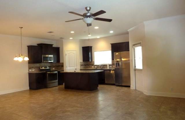 23830 Stately Oaks Gallery 2
