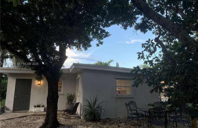 9855 SW 62nd St - 9855 Southwest 62nd Street, Sunset, FL 33173