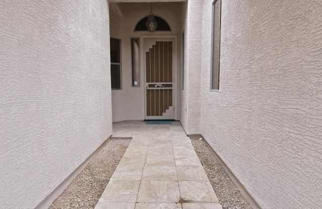 4823 E WILLIAMS Drive Gallery 2