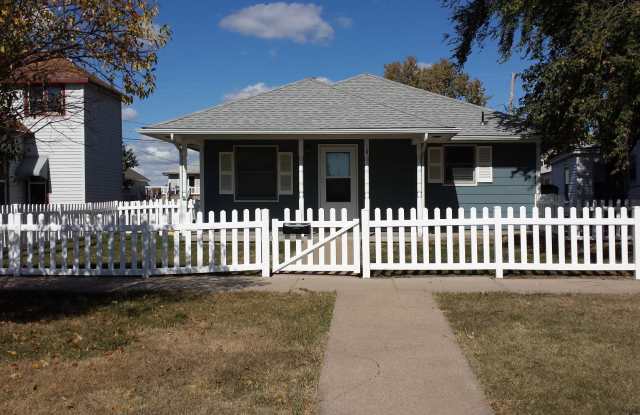 2 Bedroom, 1 Bathroom House with Carport photos photos