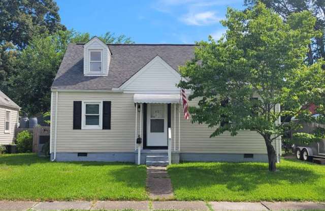 Bayview Beach - 1324 Maplewood Avenue, Norfolk, VA 23503