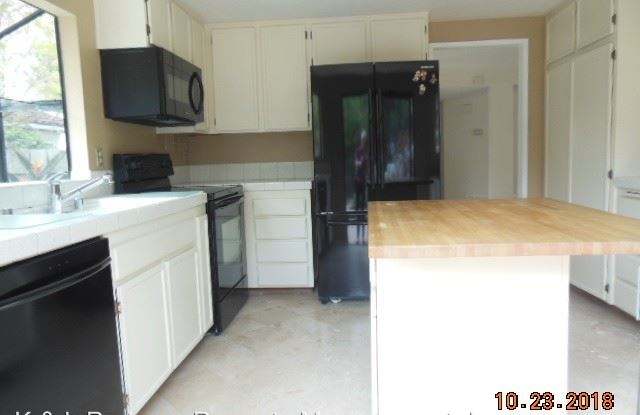 2116 Sea Village Circle Gallery 4