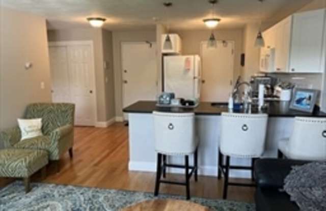 559 Willard St photos photos