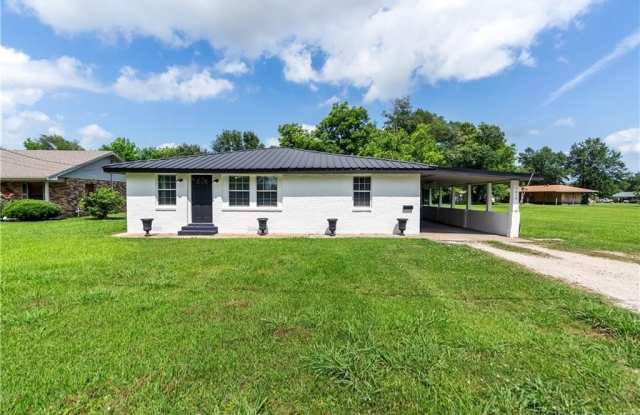 1613 West - 1613 West Street, Vinton, LA 70668