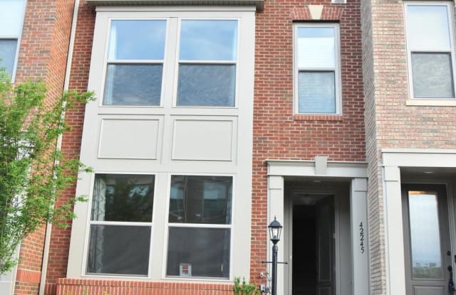 42245 HAMPTON WOODS TERRACE - 42245 Hampton Woods Terrace, Brambleton, VA 20148