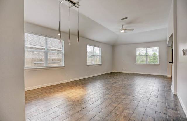 327 Wild Bird Dr Gallery 3