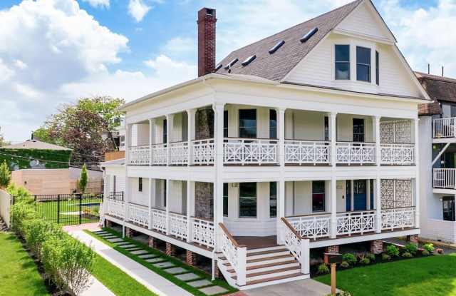 402 5th Avenue photos photos