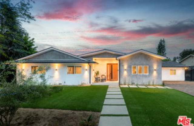 4629 Cerro Verde Place Gallery 1