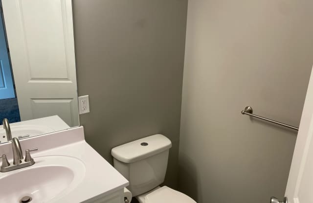 1401 Stadium View Drive Gallery 4