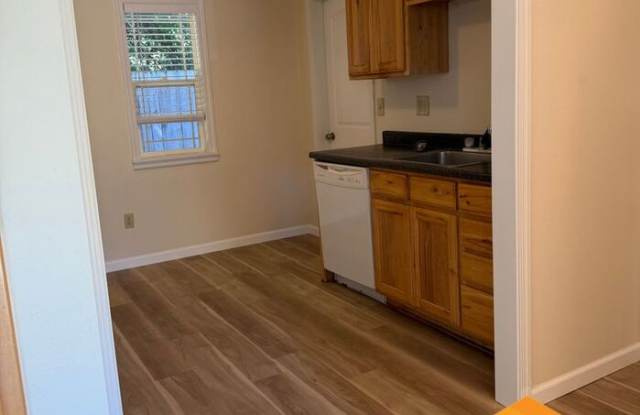 1848 Cloverlawn Drive Gallery 2