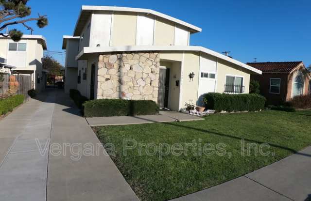 18012 Manhattan Place photos photos