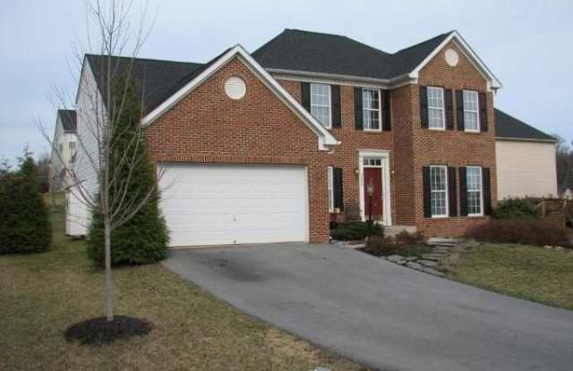 215 MADDEX SQUARE DRIVE - 215 Maddex Square Drive, Jefferson County, WV 25443