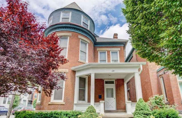 Victorian House South of OSU and North of Victorian Village photos photos