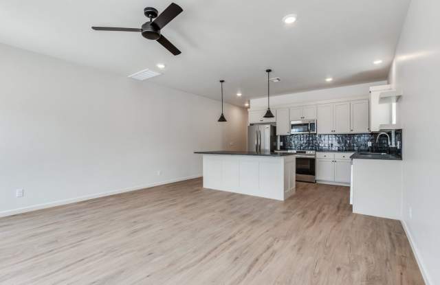 Modern Townhome Living near downtown Edmond photos photos Modern Townhome Living near downtown Edmond photos photos