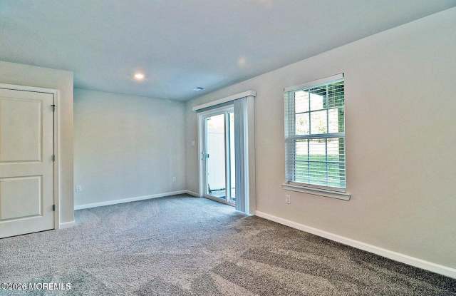 27 Forest Park Drive Gallery 4