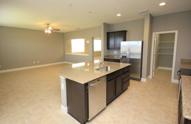 10168 Grand Oak Circle Gallery 4