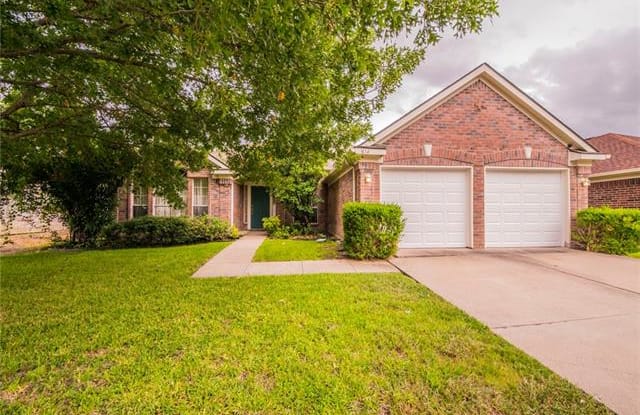 814 Sansome Drive - 814 Sansome Drive, Arlington, TX 76018