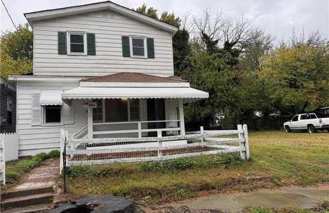 1033 32nd Street photos photos