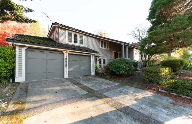 16642 160th Pl SE - 16642 Southeast 160th Place, Fairwood, WA 98058