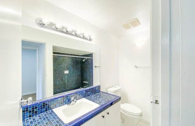 1701 Clinton St - 1701 W Clinton St, Los Angeles, CA 90026