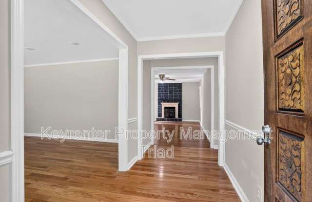 5108 Lakeshore Ct Gallery 3