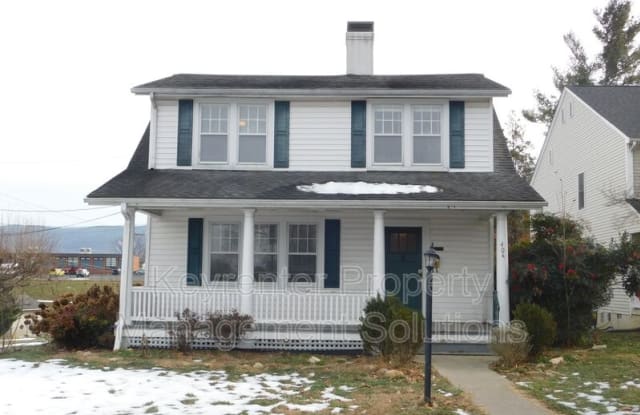 404 Cherry Ave - 404 Cherry Avenue, Waynesboro, VA 22980