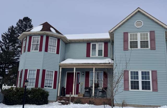 43 PINEWOOD Circle photos photos