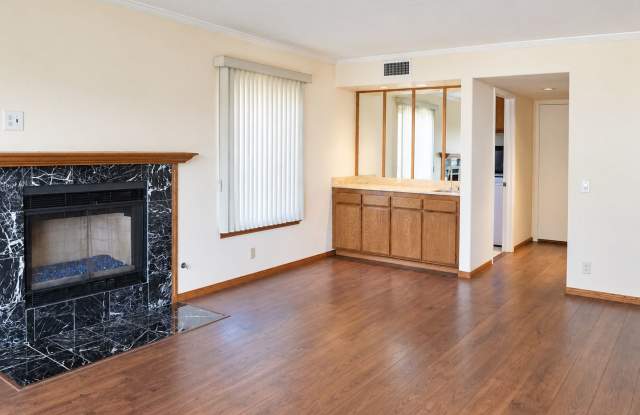 4 Bedroom House in Scripps Ranch - Cul De Sac Location Gallery 4