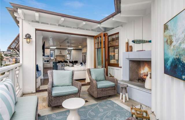 304 7th Street Gallery 4