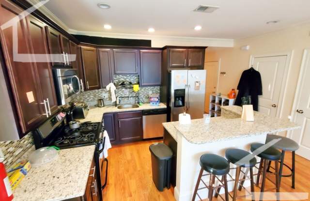 Fabulous, modern 4-bed, 2-bed unit in Brighton - no broker fee! photos photos Fabulous, modern 4-bed, 2-bed unit in Brighton - no broker fee! photos photos