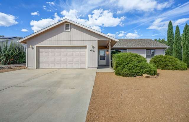 3 Bedroom, 2 Bath, 2 Car Garage Home in Prescott Valley! - 4940 North Miner Road, Prescott Valley, AZ 86314