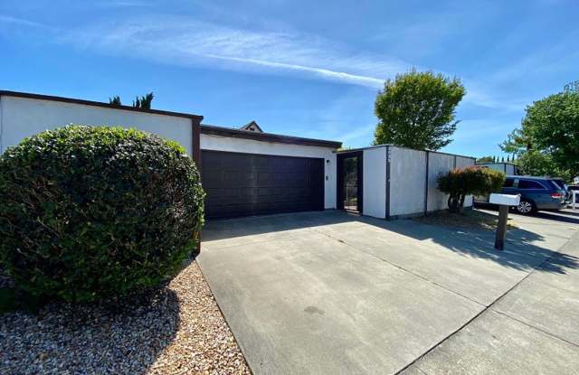 3085 Stadium Avenue - 3085 Stadium Avenue, Napa, CA 94558