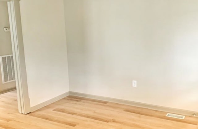 410 Chamberlain Street Gallery 2
