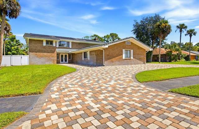 433 PELICAN BAY Drive Gallery 2