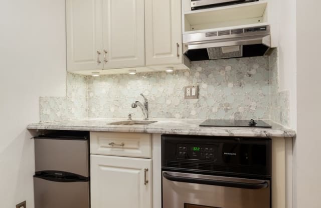 350 West 20th Street - 350 West 20th Street, New York City, NY 10011